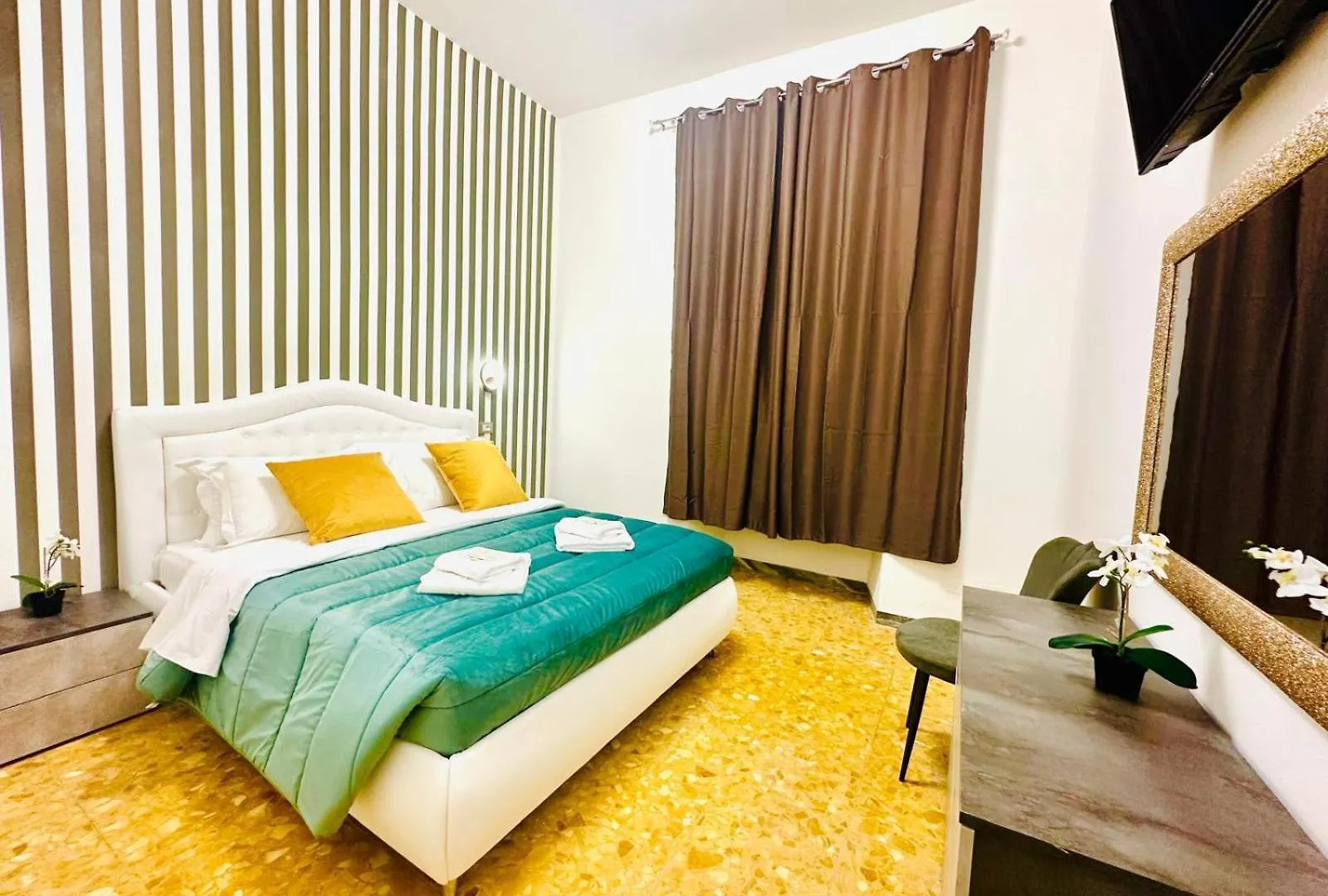 Rome Termini Down-Town Accommodation 0*,  Italy