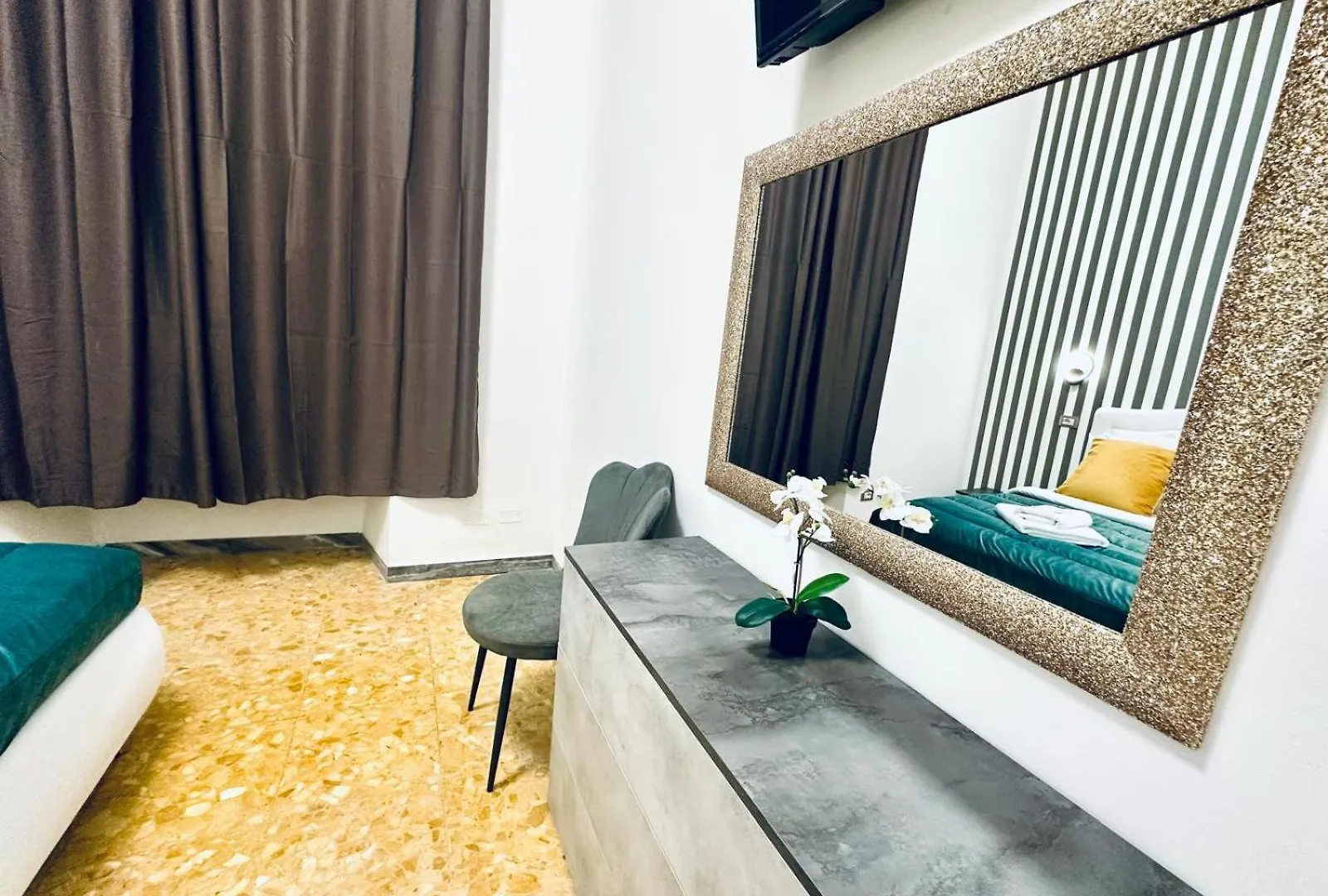 Rome Termini Down-Town Accommodation 0*,