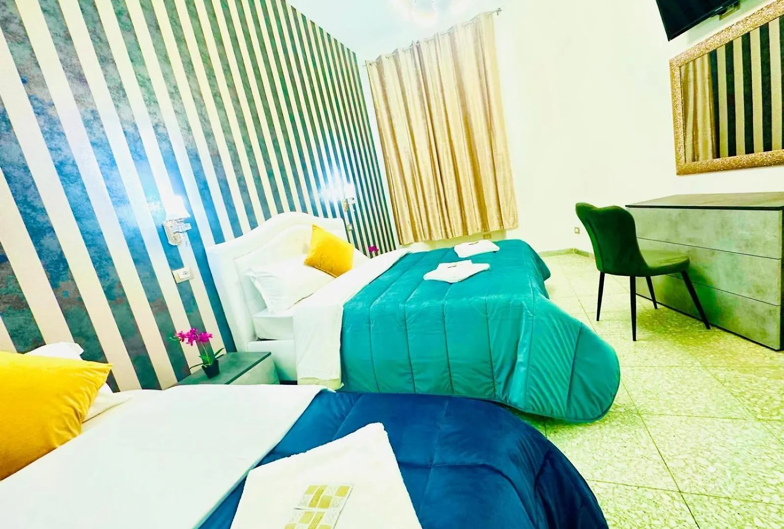 Rome Termini Down-Town Accommodation 0*,  Włochy