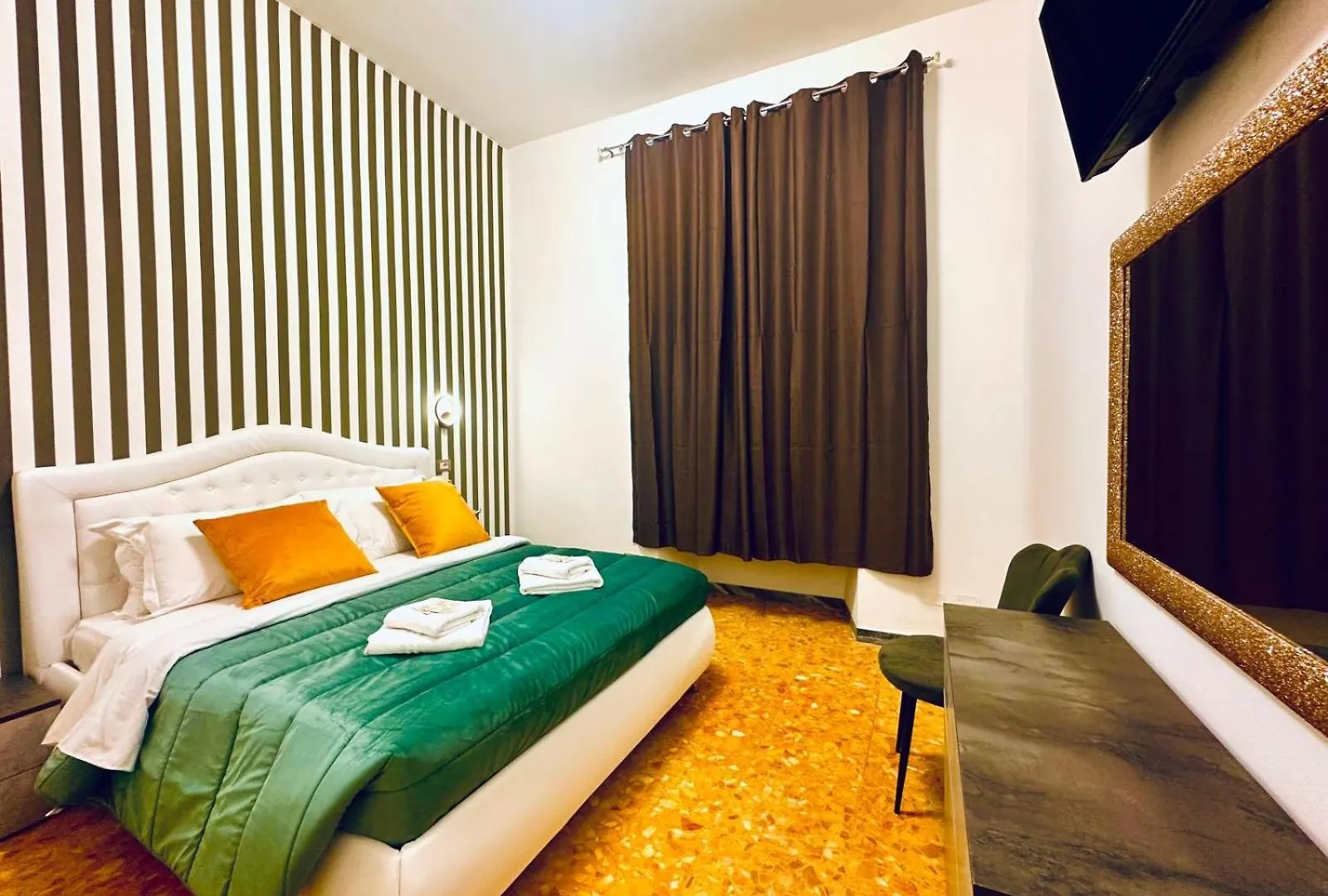 Rome Termini Down-Town Accommodation Pensjonat